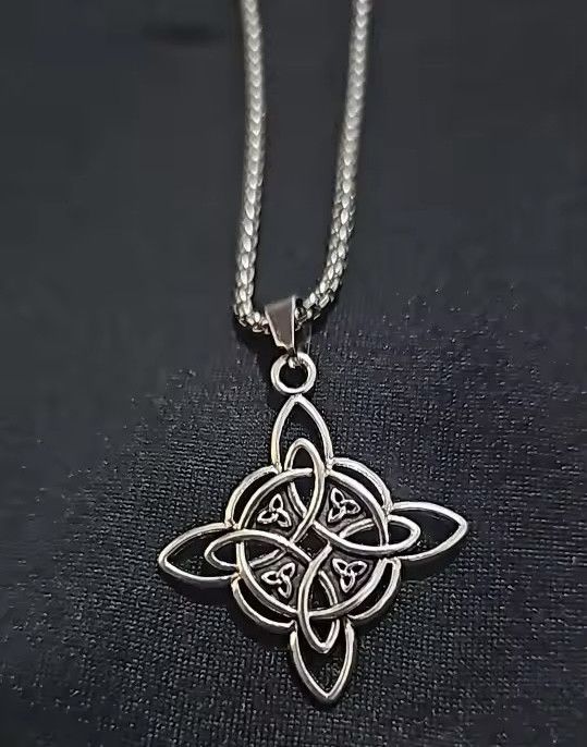 Other Celtic Knot Pendant Necklace Size ONE SIZE - 5 Thumbnail