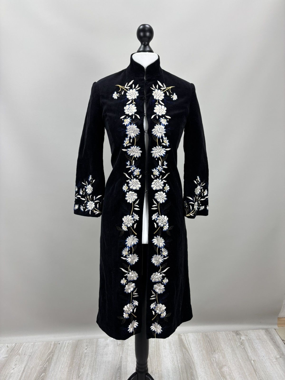 Laura Ashley Womens corduroy coat Laura Ashley Size 4 Color Black Size S / US 4 / IT 40 - 1 Thumbnail