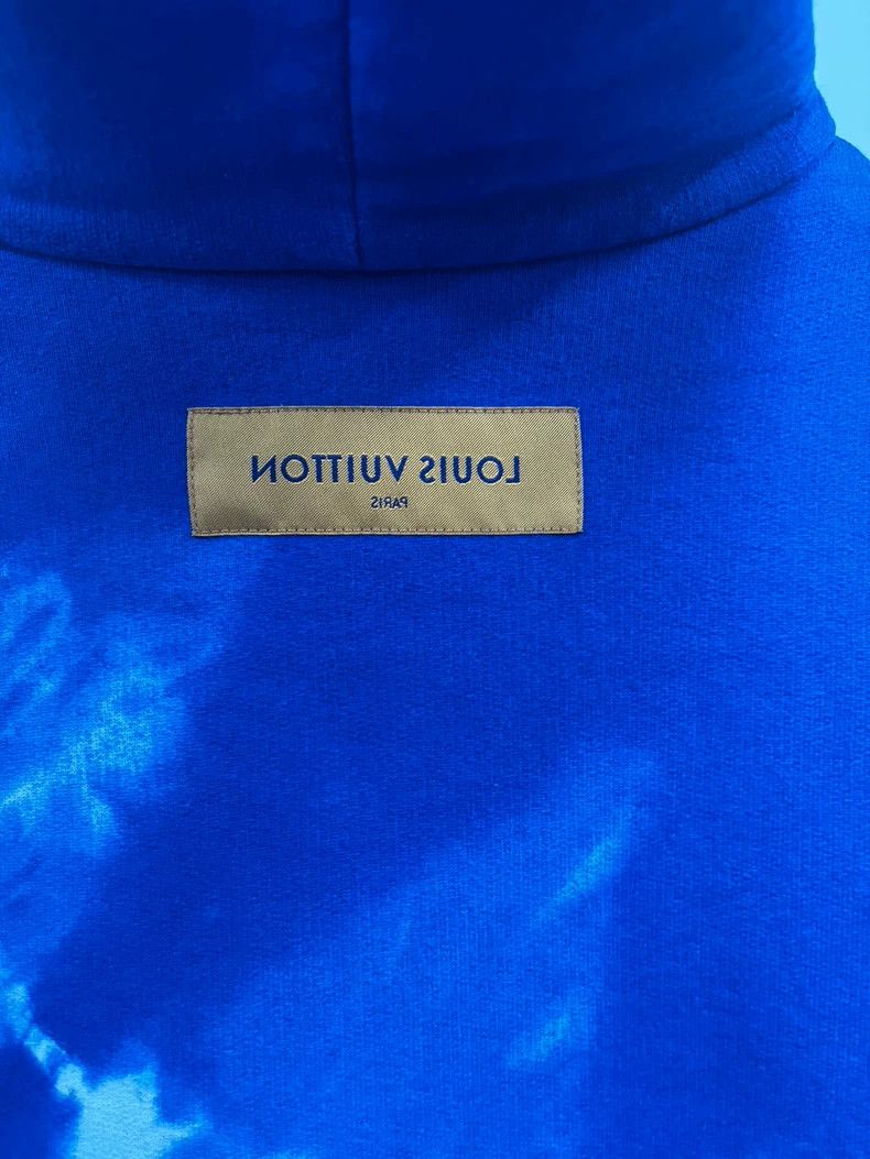 Louis Vuitton Louis Vuitton Blue tie-dye lightning sweatshirt Size US L / EU 52-54 / 3 - 6 Thumbnail