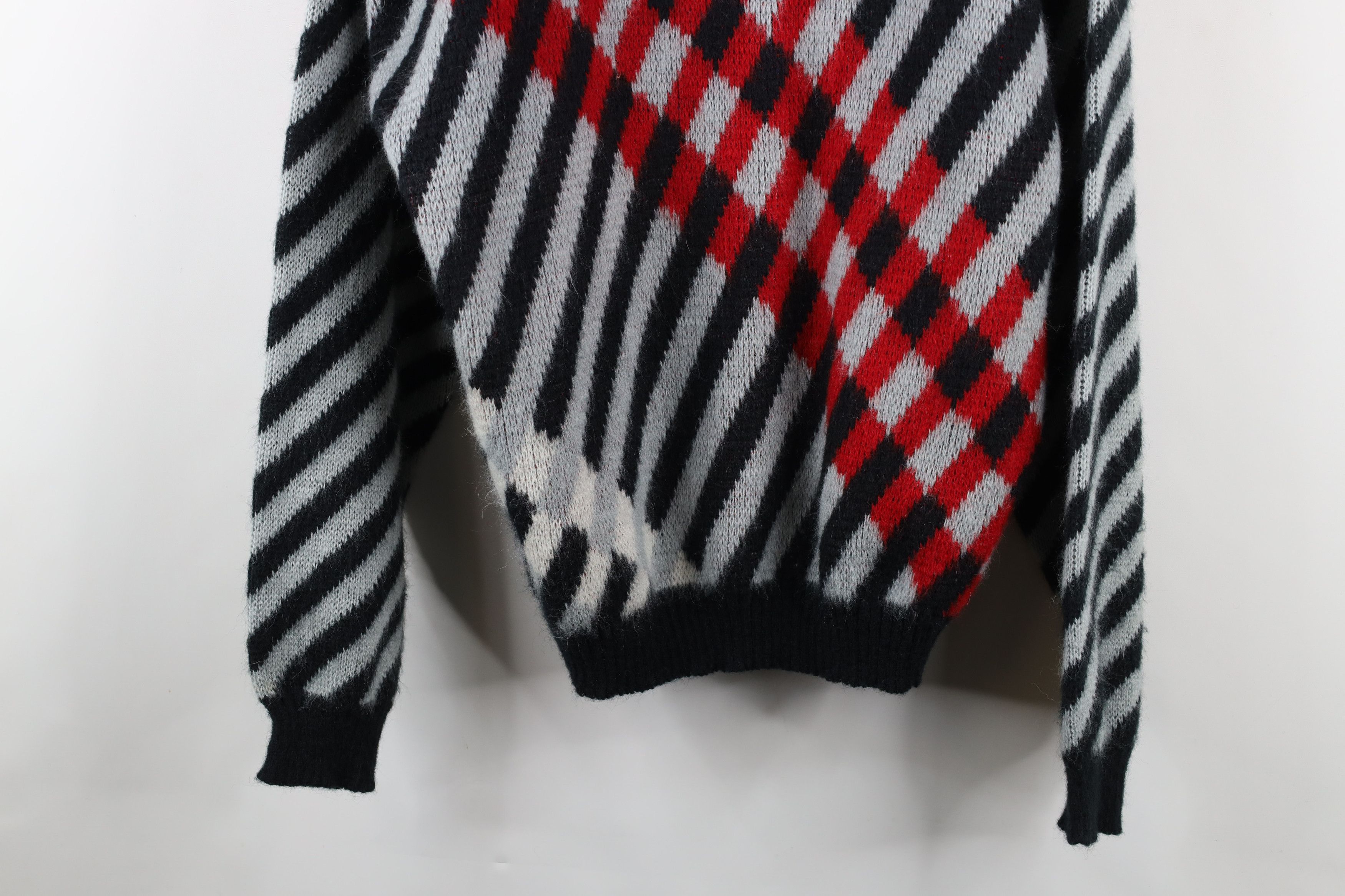Vintage Vintage 90s Streetwear Blend Knit Cross Hatch Knit Sweater Size US L / EU 52-54 / 3 - 3 Thumbnail