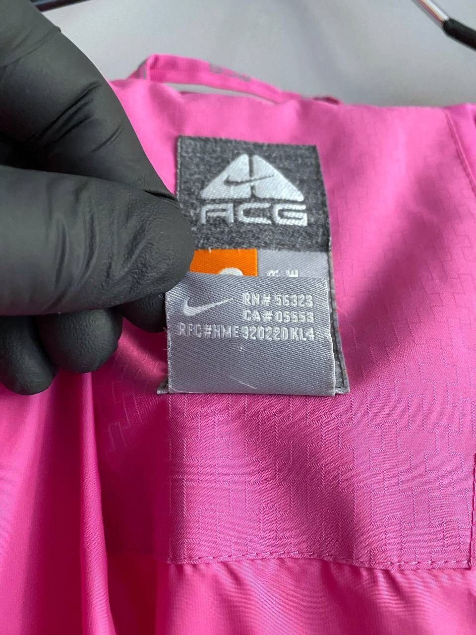 Nike ACG Nike ACG Women’s Pink Down Puffer Ski Jacket, Size M Size M / US 6-8 / IT 42-44 - 21 Thumbnail