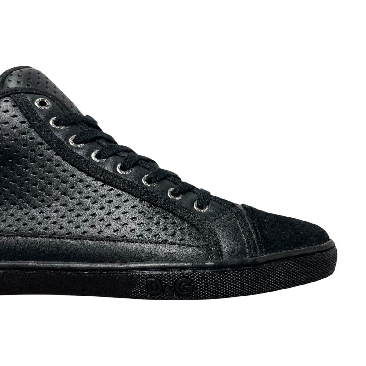 Dolce & Gabbana 2000s Dolce & Gabbana Perforated Hi-Top Court Sneakers Size US 8 / EU 41 - 4 Thumbnail