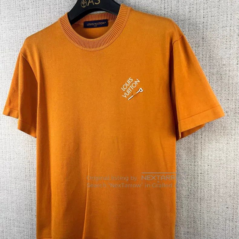 Louis Vuitton Louis Vuitton Pin embroidered logo crew neck short sleeves Size US M / EU 48-50 / 2 - 2 Thumbnail