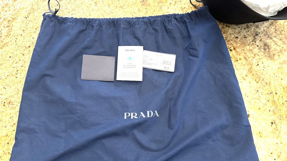 Prada Prada nylon bucket hat Size 42 - 8 Thumbnail