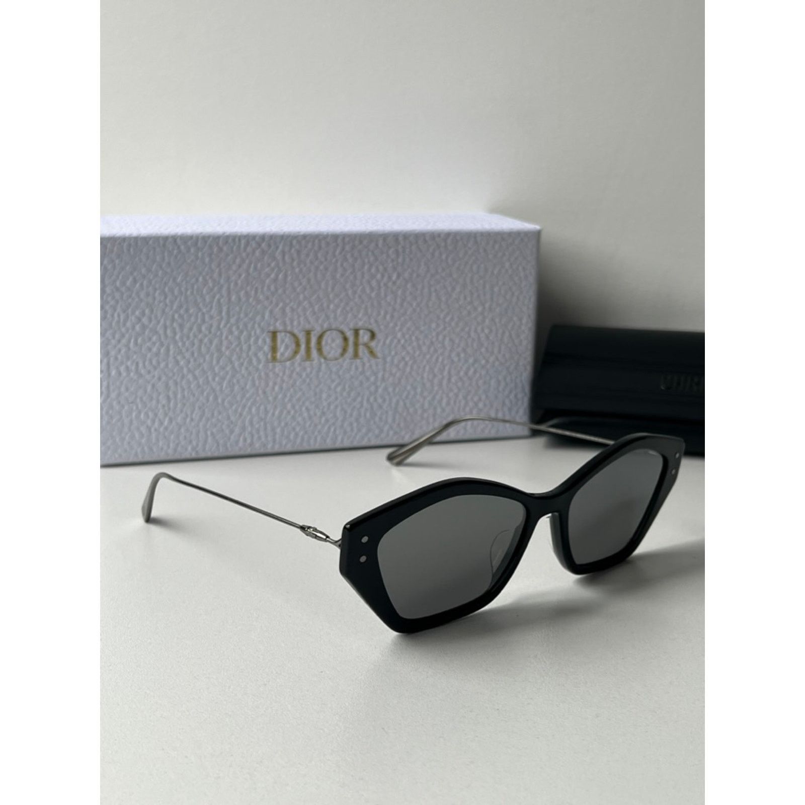 Dior NEW Dior MissDior S1U Sunglasses in Black Silver Mirror Size ONE SIZE - 8 Thumbnail