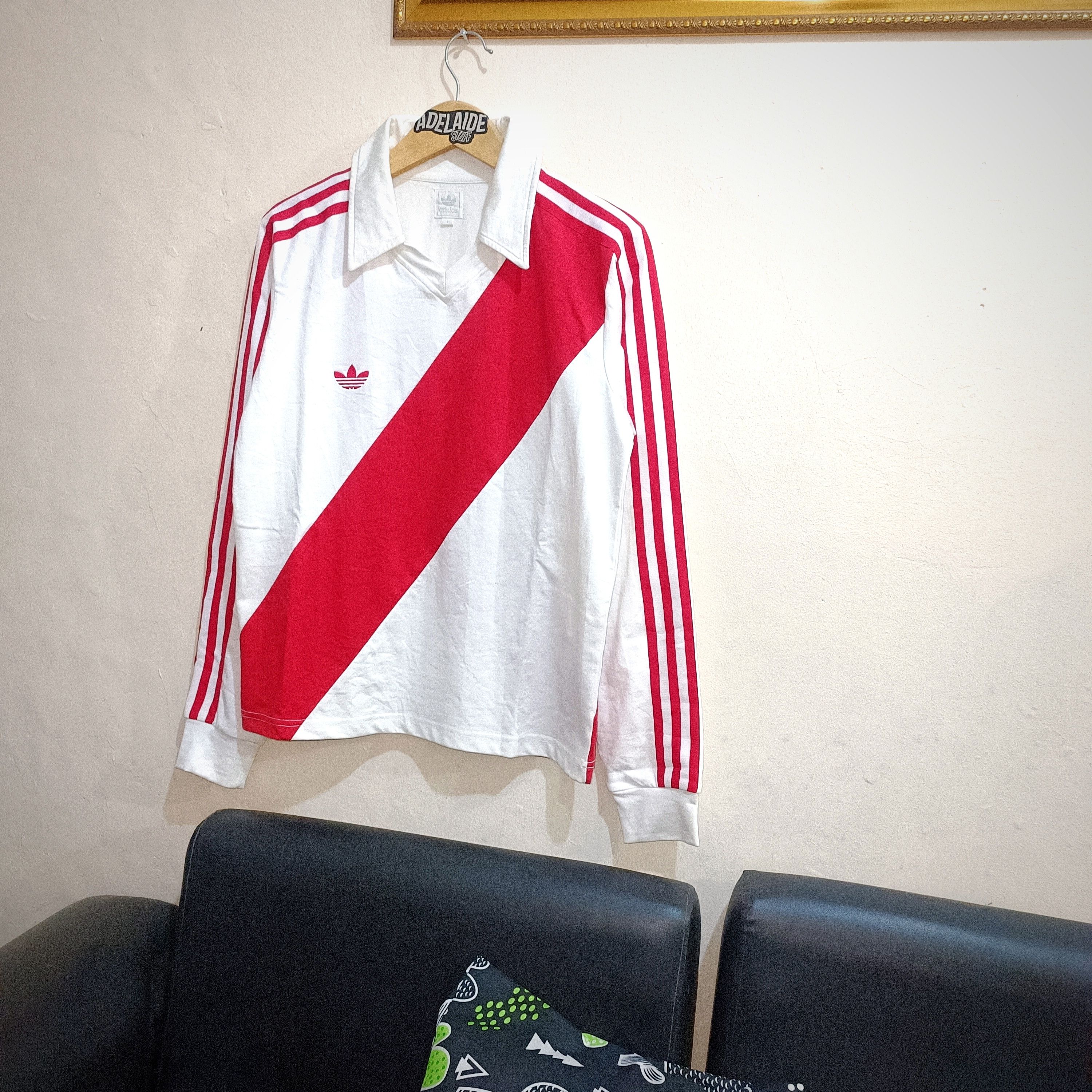 Adidas Riverplate 1982/1983 Reproduction Home Jersey Size US XS / EU 42 / 0 - 1 Thumbnail