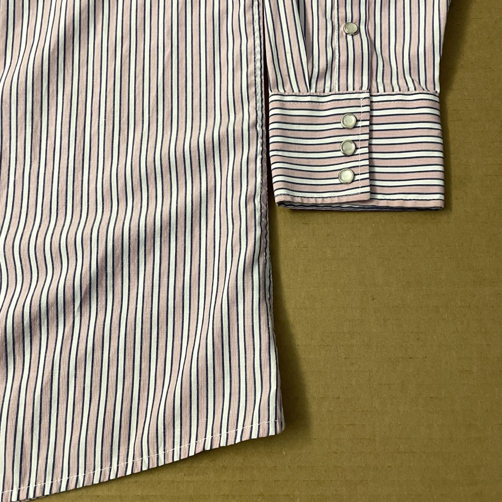 Vintage Panhandle Slim Shirt Mens 16 33 Pink Stripe Button-Down Pearl Snap Pockets Cowboy Western Vintage Size US L / EU 52-54 / 3 - 5 Thumbnail