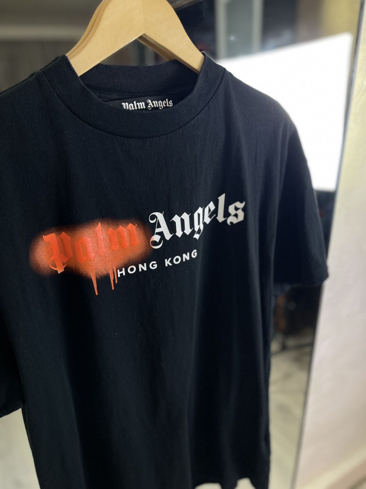 Palm Angels Palm Angels Hong Kong Spray Logo Oversized Tee Size US L / EU 52-54 / 3 - 2 Thumbnail