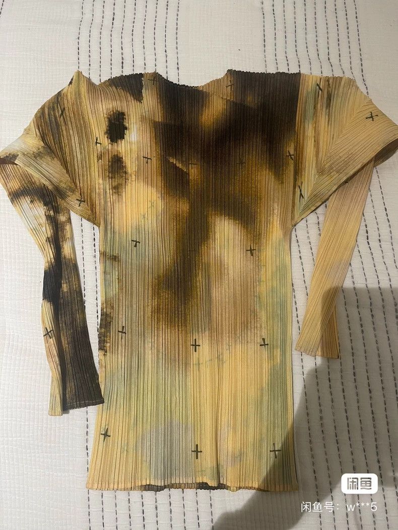 Issey Miyake Issey Miyake Burn down the church's pleated long-sleeved s Size L / US 10 / IT 46 - 2 Thumbnail
