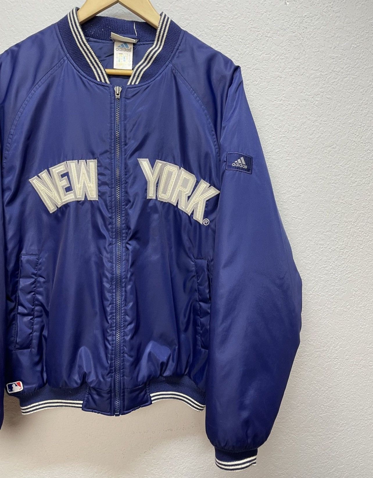 Adidas Vintage 00s Adidas New York Yankees Boxy Fit Bombers Jacket Size US M / EU 48-50 / 2 - 5 Thumbnail