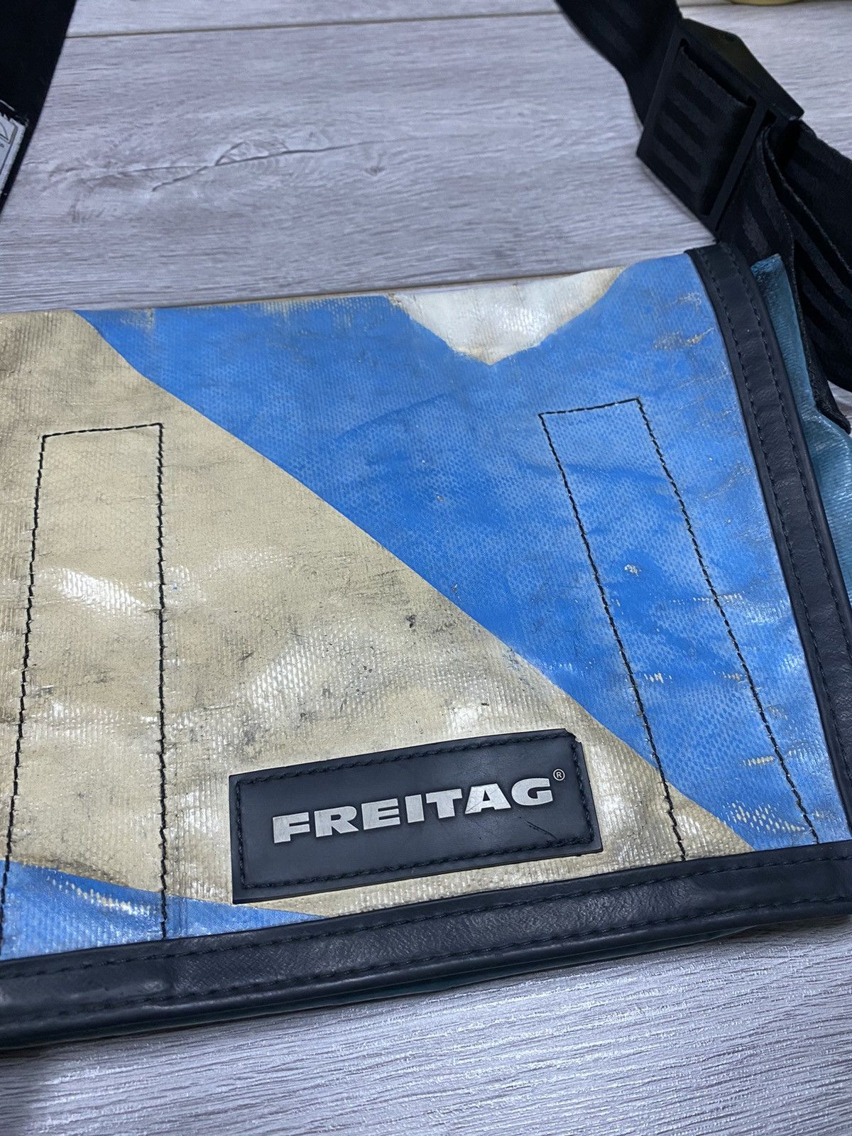 Freitag Freitag🇨🇭X 3 in 1 recycle ♻️ waterproof vintage Zurich bag Size ONE SIZE - 4 Thumbnail