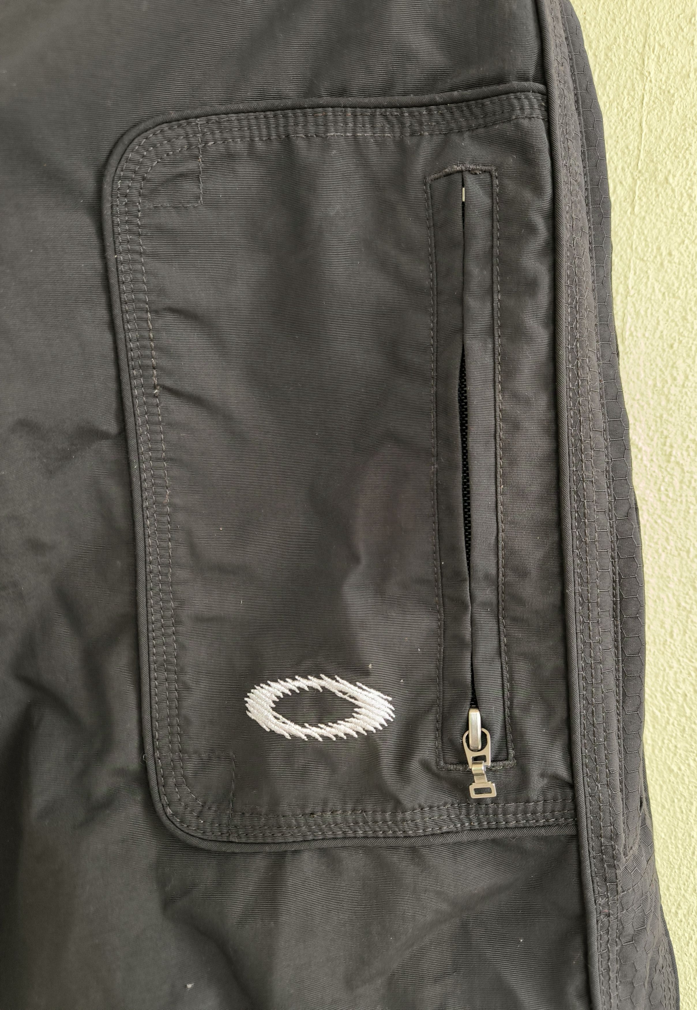 Oakley OAKLEY Software multi pocket snowboard/ski pants Size US 32 / EU 48 - 2 Thumbnail