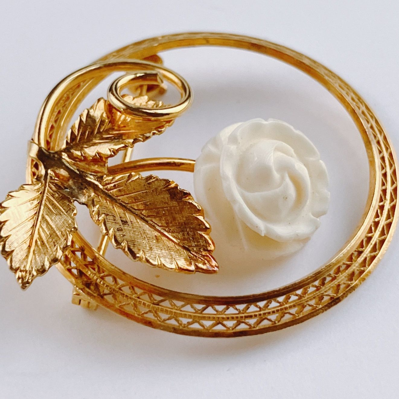 Vintage VTG Mid Century Gold Filled Rose Brooch Floral Filigree Size ONE SIZE - 3 Thumbnail