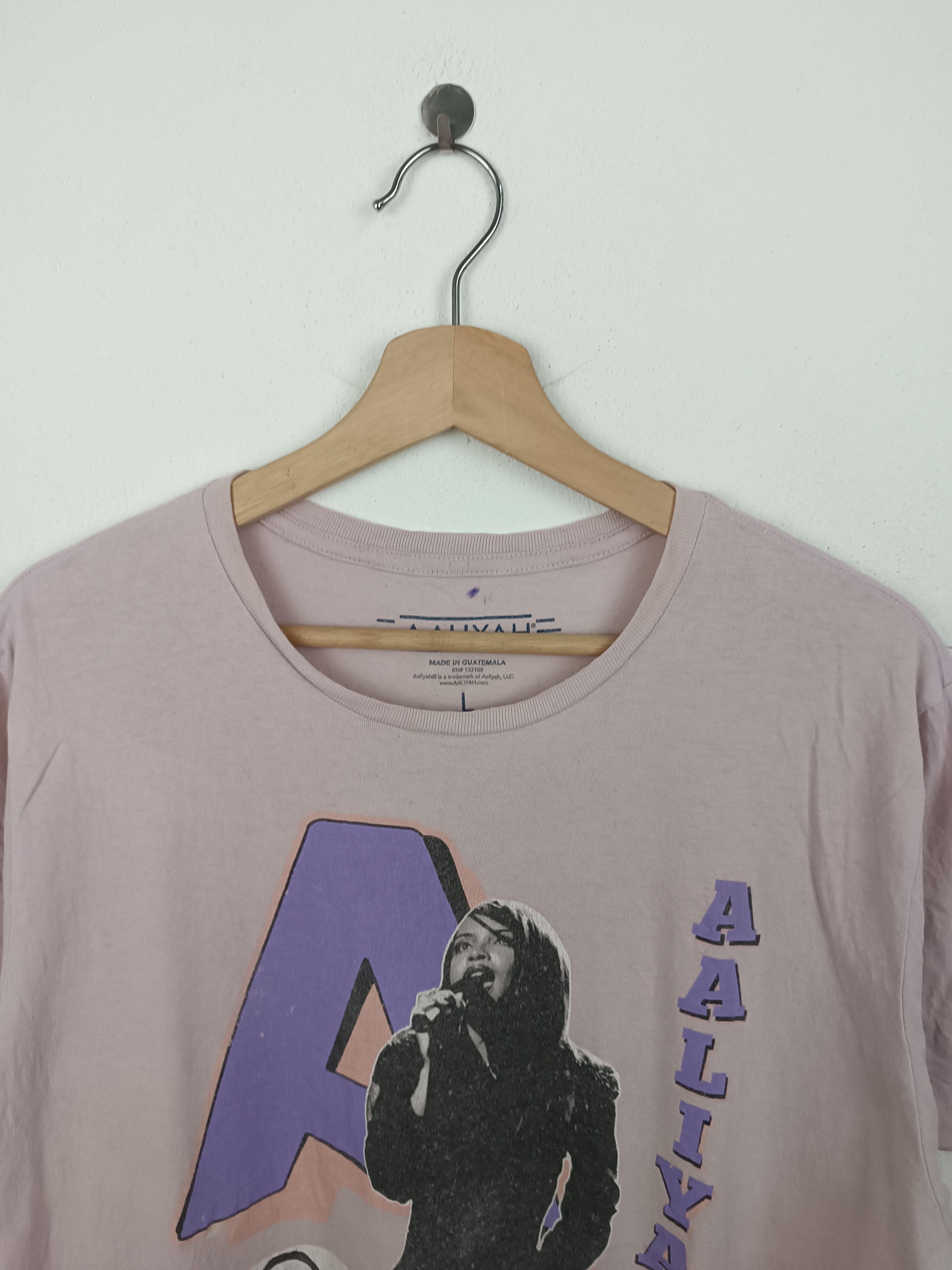 Rap Tees VINTAGE AALIYAH ROCK THE BOAT RAP TEE left eye jcole tupac Size US L / EU 52-54 / 3 - 12 Thumbnail