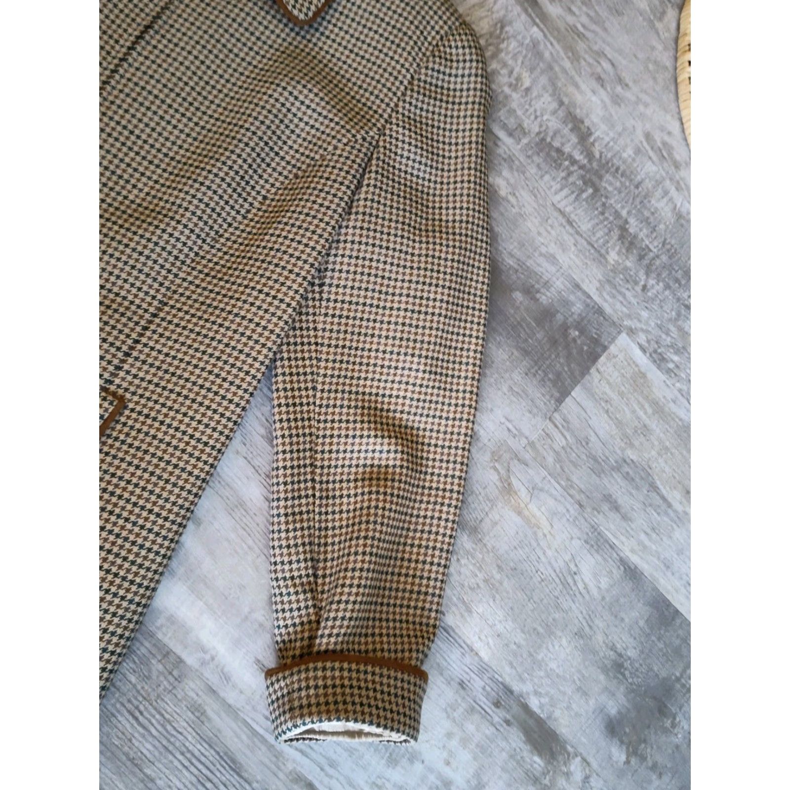 Liz Claiborne VINTAGE Liz Claiborne Women's Jacket Mid-Length Wool Blend Houndstooth 90s Casual Style Size 10 Size L / US 10 / IT 46 - 5 Thumbnail
