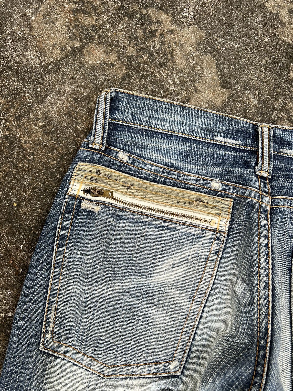 Japanese Brand × Vintage VINTAGE BACK NUMBER DISTRESSED JEANS Size US 31 - 12 Thumbnail