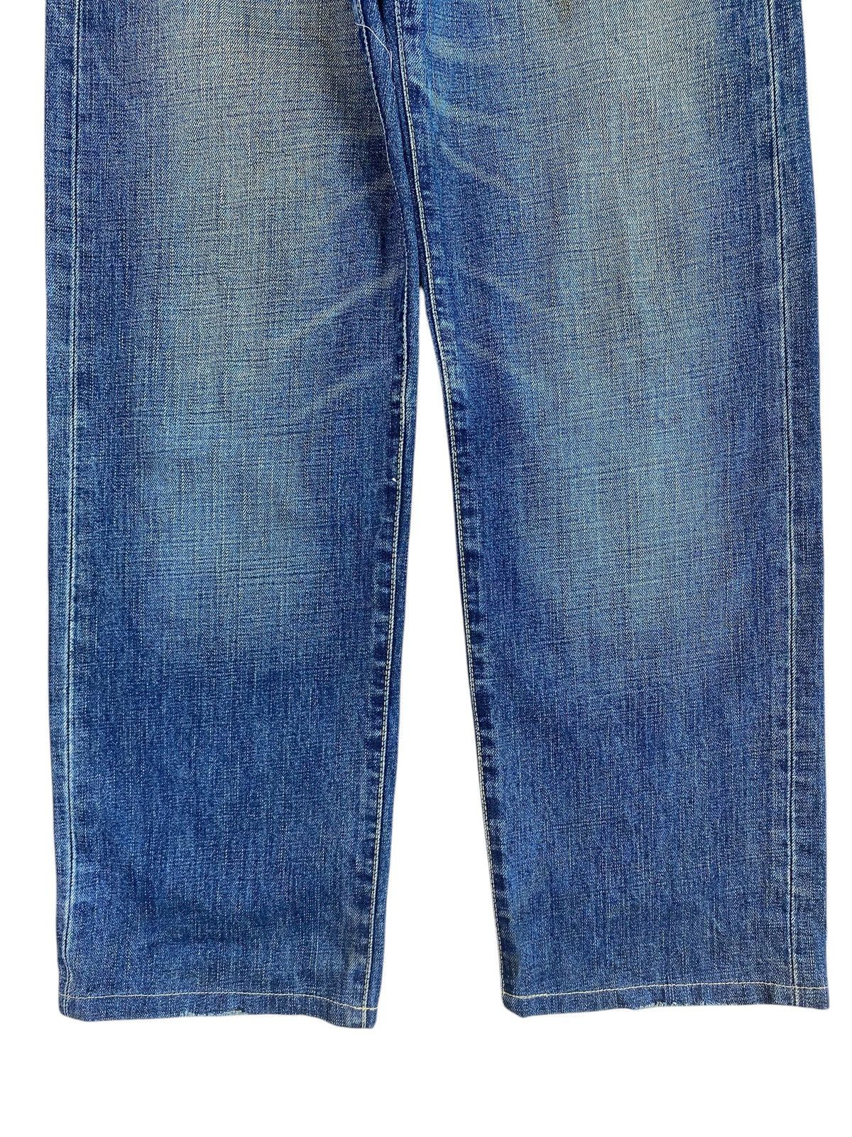 Uniqlo Uniqlo Vintage Faded Wash Style Baggy Jeans Size US 30 / EU 46 - 9 Thumbnail