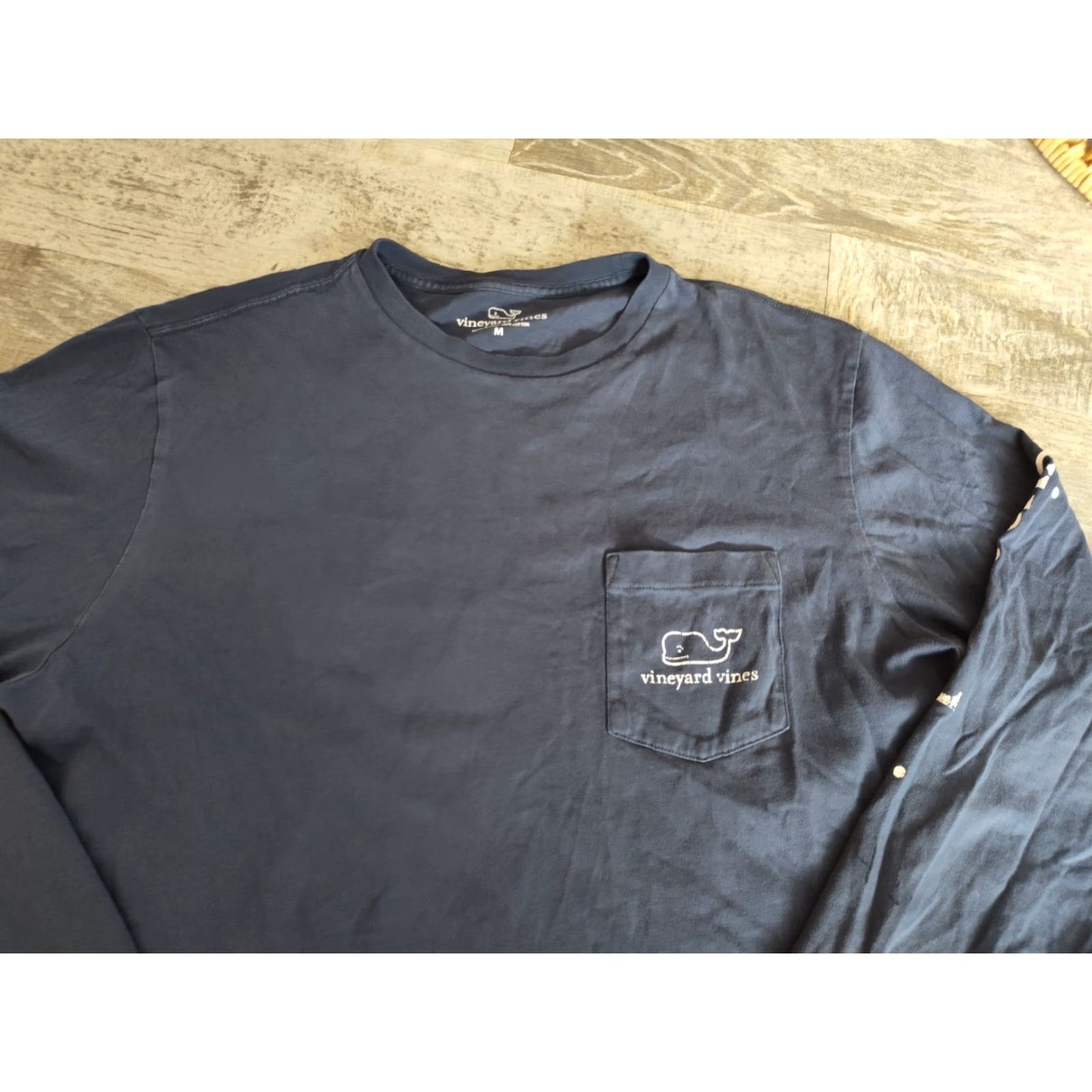 Vineyard Vines VINEYARD VINES Men's Long Sleeve Tee Shirt Medium Blue Solid Whale Logo Casual Size US M / EU 48-50 / 2 - 4 Thumbnail