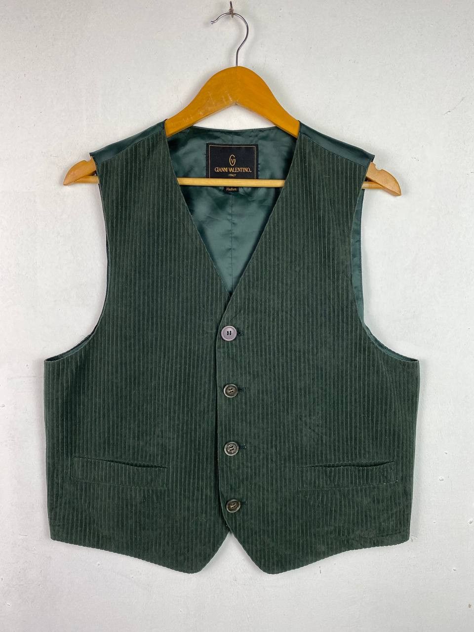 Gianni Valentino vintage gianni valentino corduroy vest nice design Size US M / EU 48-50 / 2 - 1 Thumbnail