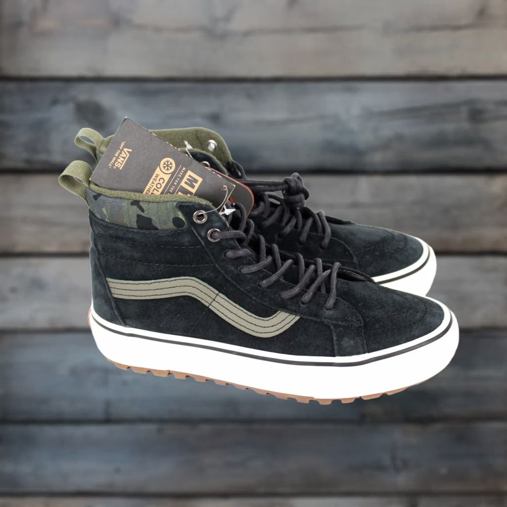 Vans Vans MTE 1 Sk8-Hi Water Resistant Insulated Women's 8 / Men's 6.5 Black Camo Shoe Size US 8 / IT 38 - 1 Thumbnail