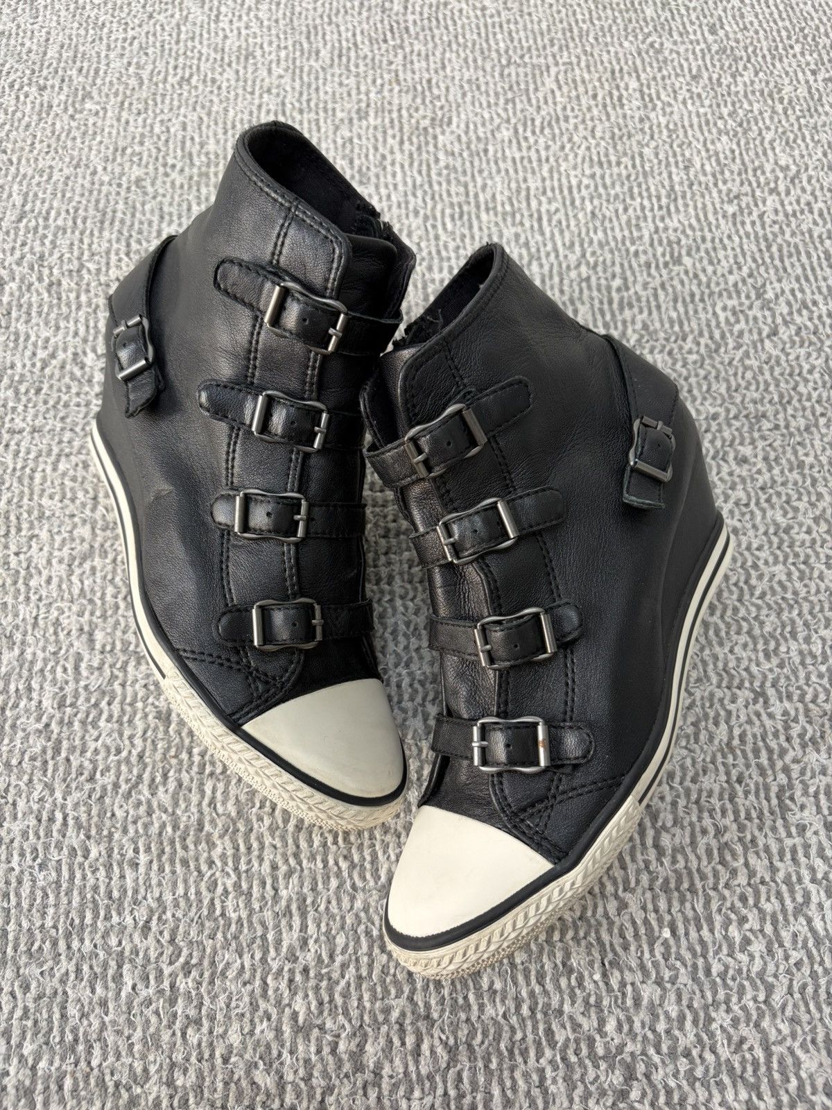 Ash United Wedge Genial Buckled Leather Size 39