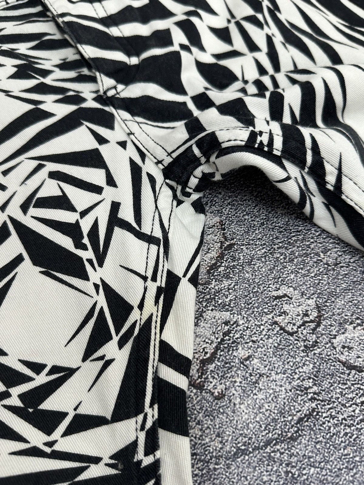 H&M × Kenzo Runway! 2011 Versace x H&M Zebra Abstract Denim Pants Sz 30 Size US 30 / EU 46 - 9 Thumbnail
