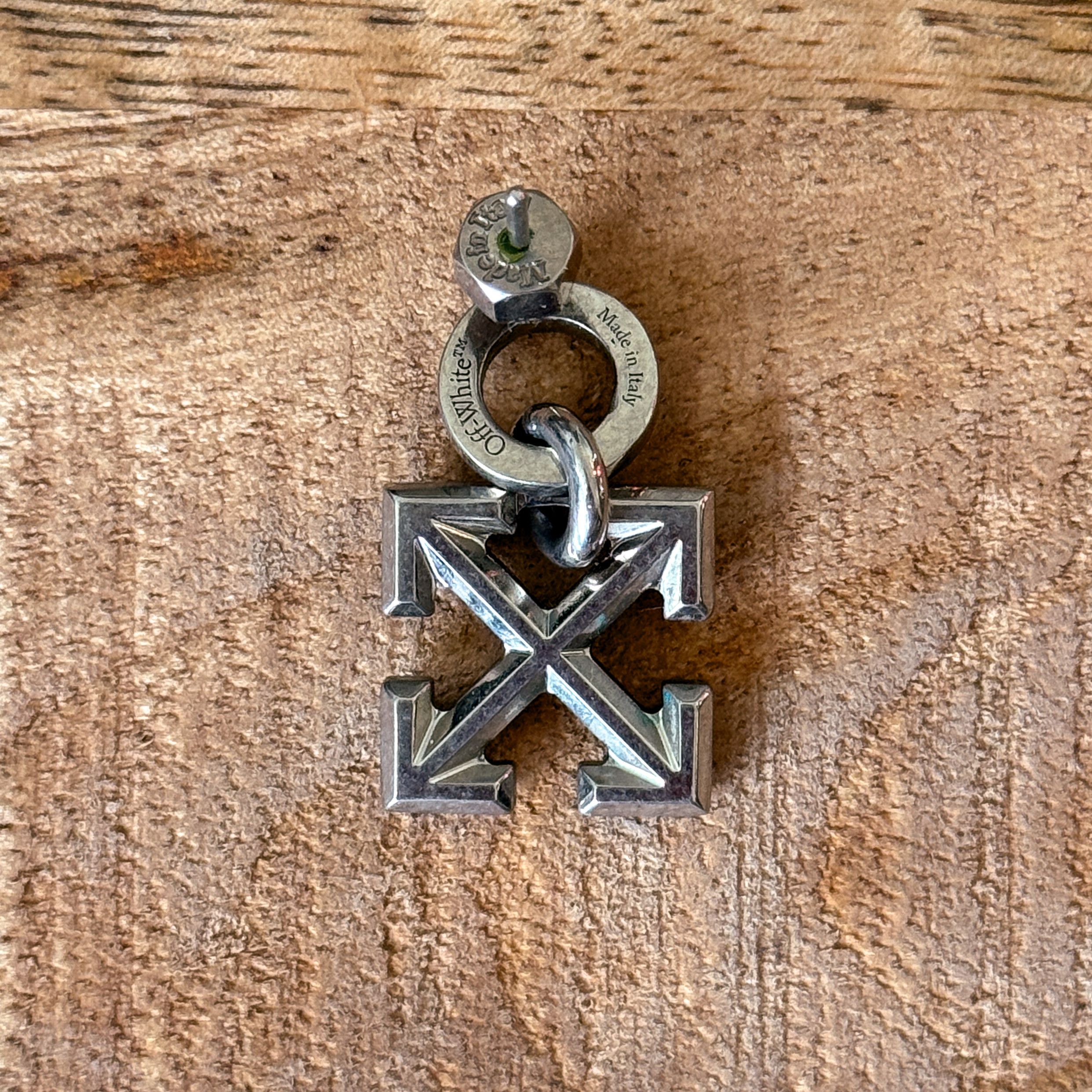 Off-White Off-White Silver Arrow Cross Single Dangle Earring Italy Size ONE SIZE - 2 Thumbnail