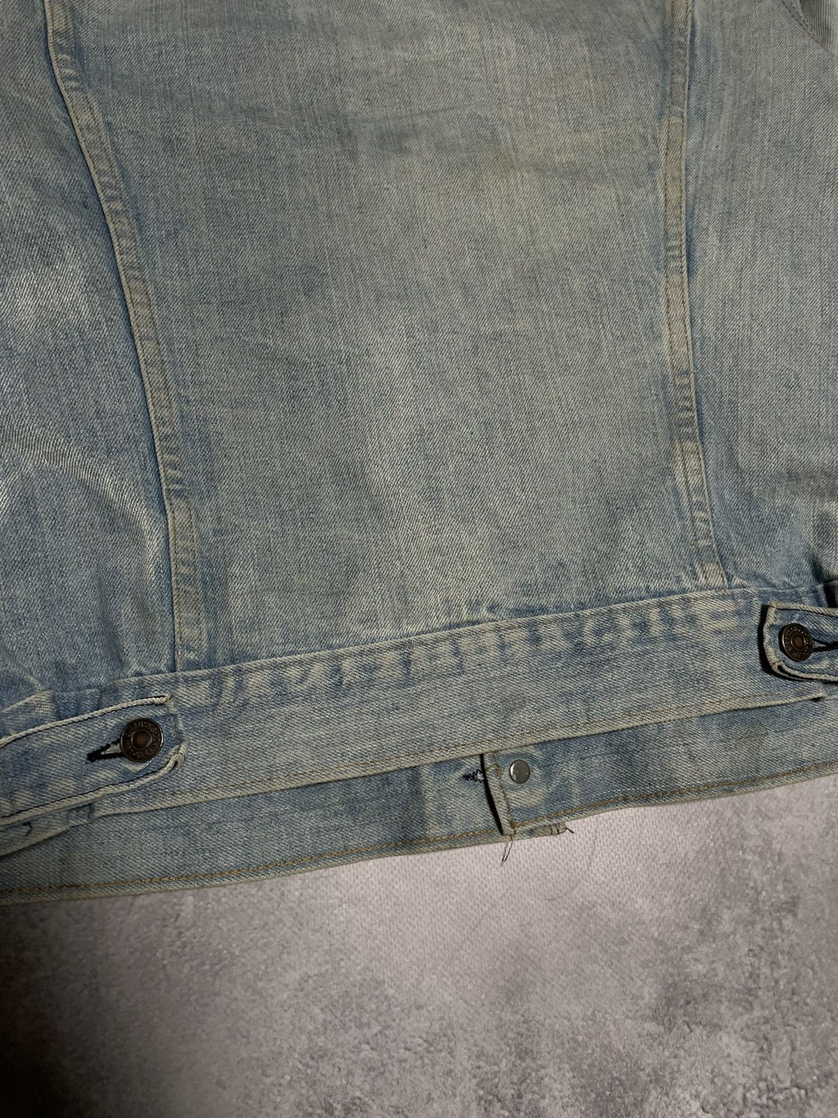 Levi's Vintage 80s Levi’s Light Wash Denim Trucker Jacket Size US M / EU 48-50 / 2 - 18 Thumbnail