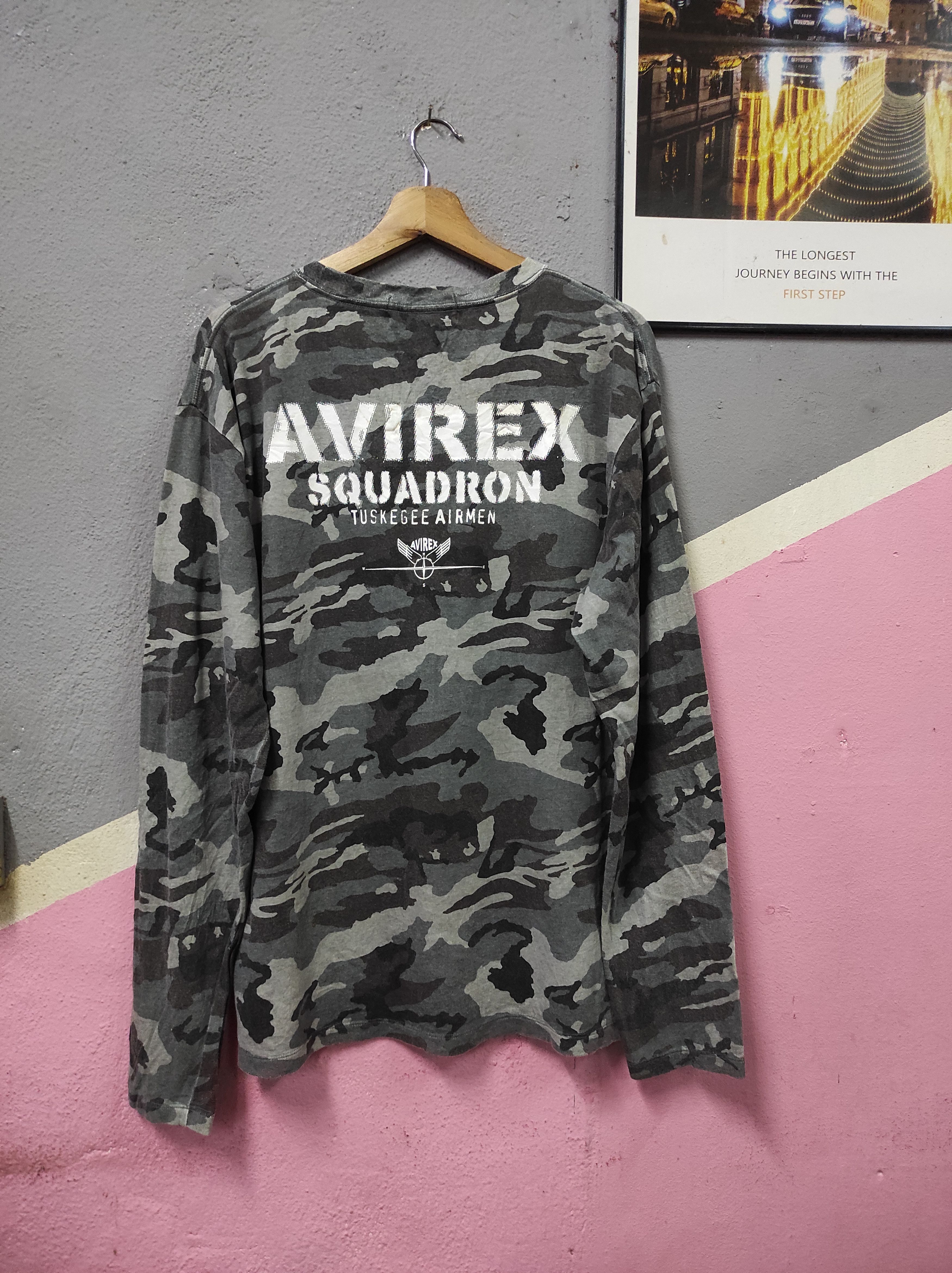 Avirex AVIREX SQUADRON US ARMY AIR CORPS CAMO T-SHIRT LONGSLEEVE Size US XL / EU 56 / 4 - 1 Thumbnail