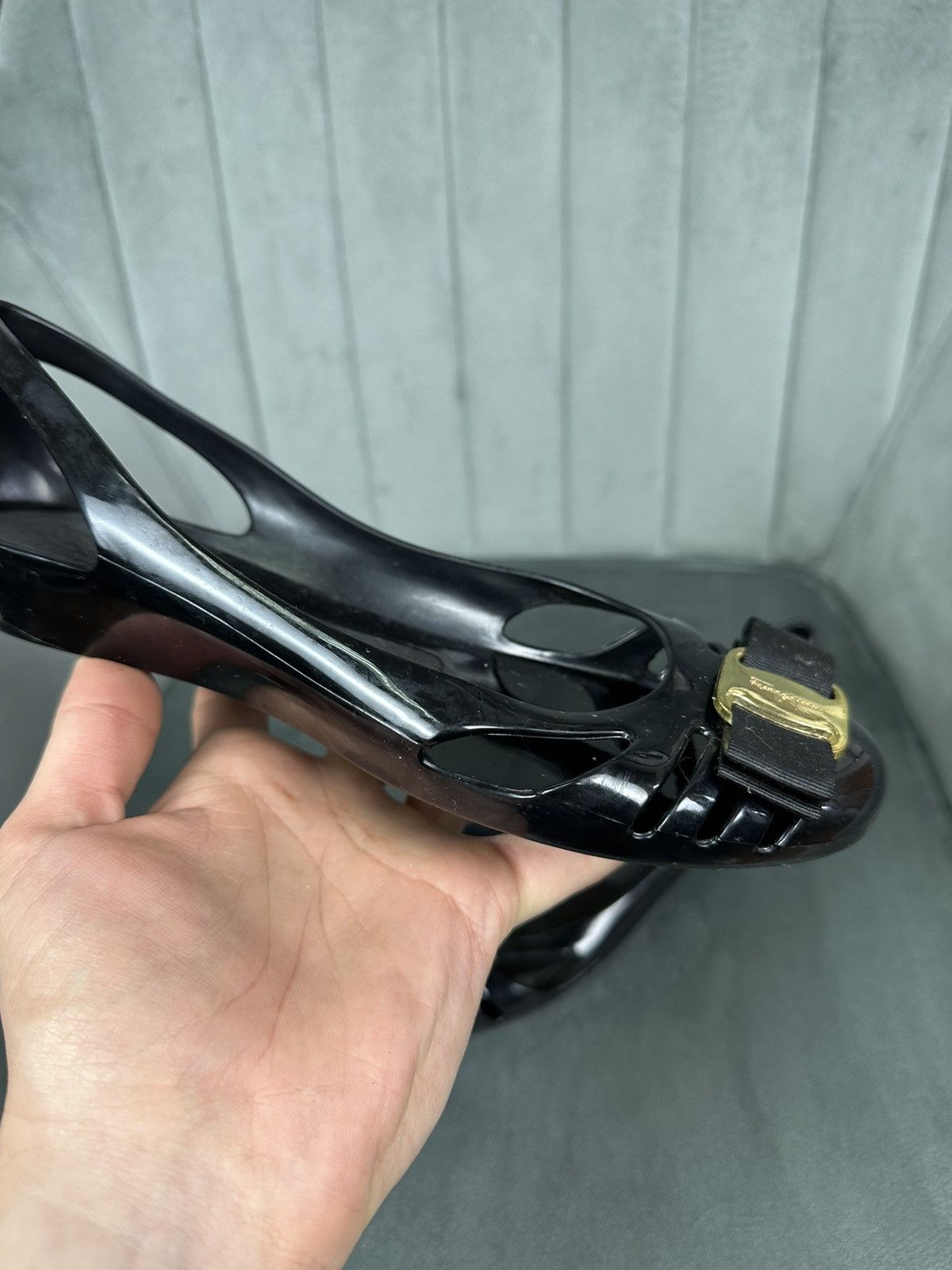 Salvatore Ferragamo Salvatore Ferragamo Jelly Ballet Flat With Vara Bow 7 size Size US 7 / IT 37 - 13 Thumbnail