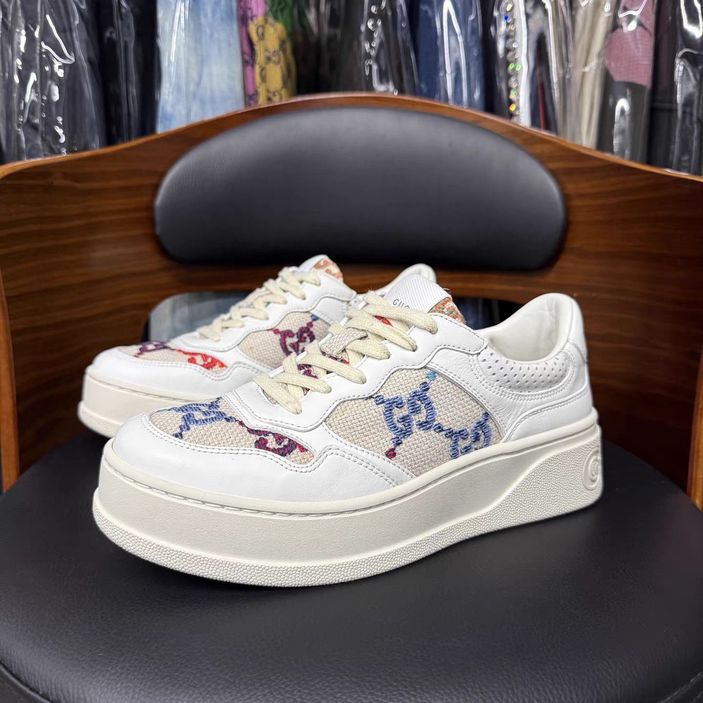 Gucci Gucci GG Multicolor White Embroidered Platform Sneakers K15 Size US 7.5 / IT 37.5 - 1 Thumbnail
