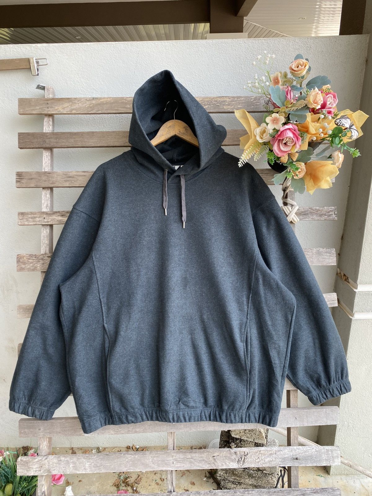 Lemaire × Uniqlo Uniqlo x Lemaire Hoodie - oversizes 27.3” x 29.5” Size US XXL / EU 58 / 5 - 1 Thumbnail