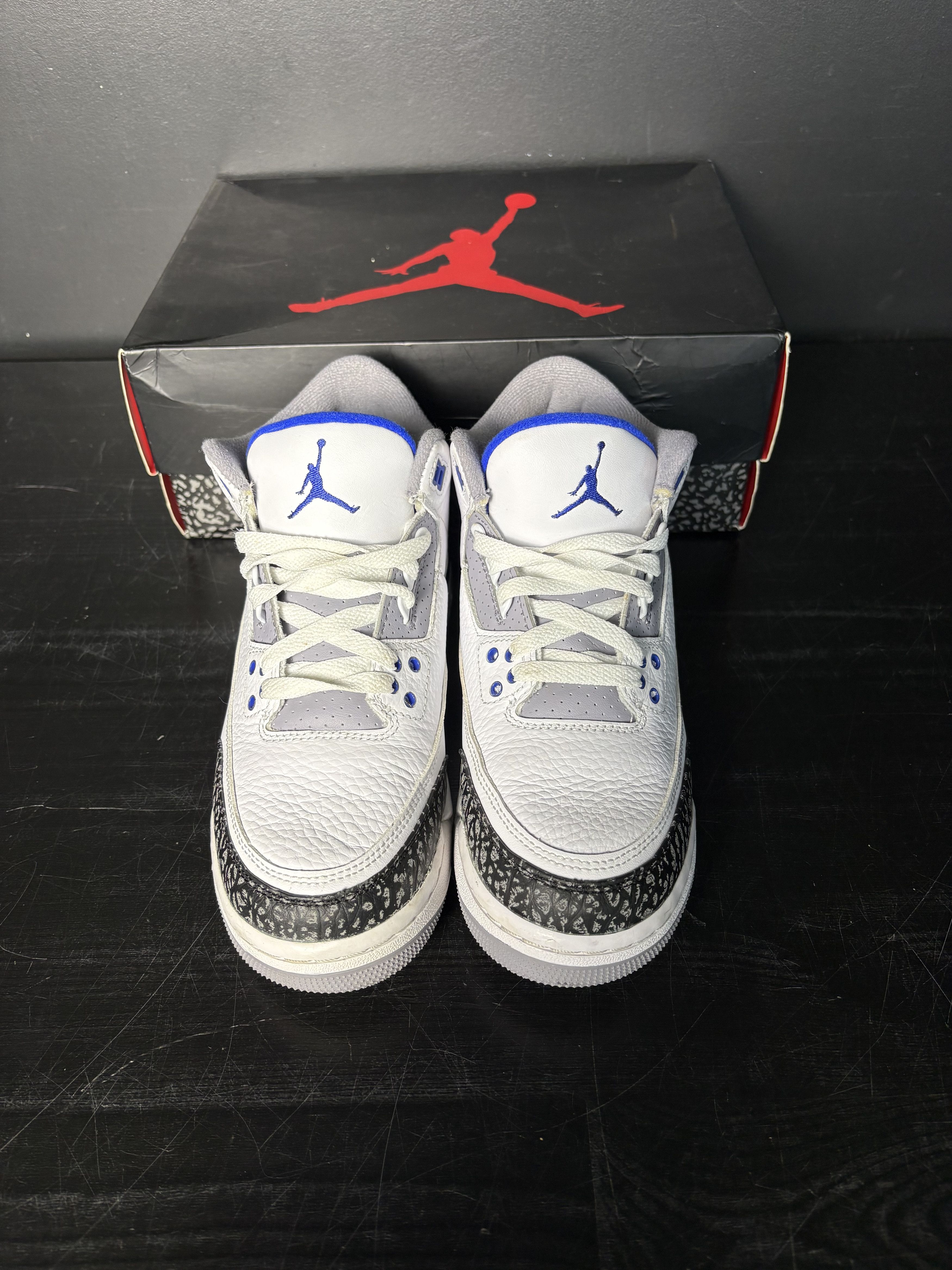 Jordan Brand Air Jordan 3 Retro "Racer Blue" (GS) **PRE-OWNED** Size US 6.5 / EU 39-40 - 4 Thumbnail
