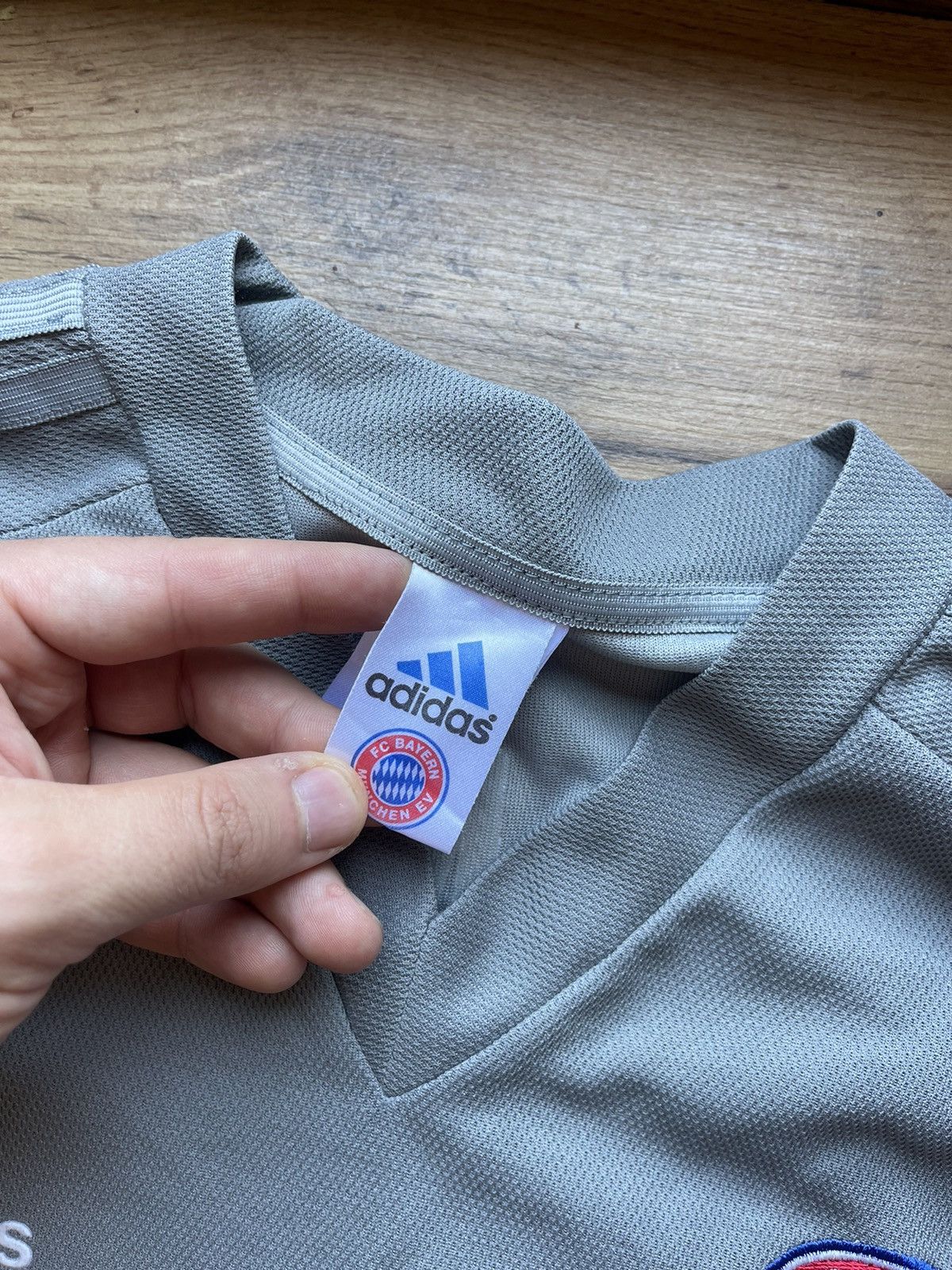 Adidas × Vintage 2002 Adidas Bayern Munich #1 Oliver Khan Vintage jersey Size US L / EU 52-54 / 3 - 7 Thumbnail
