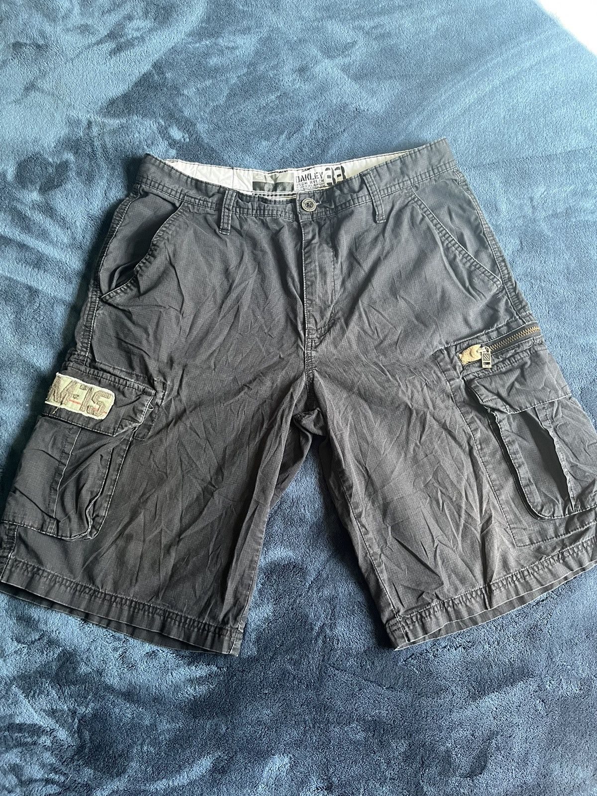 Vintage Y2K Oakley Skull Cargo Shorts | Grailed