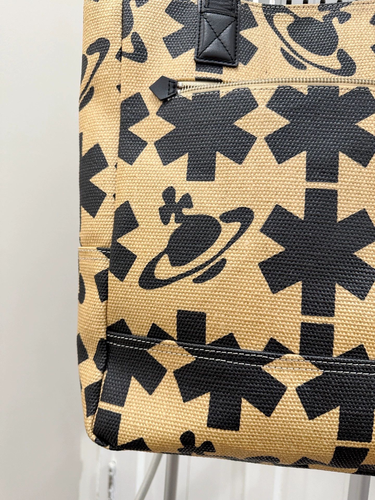 Vivienne Westwood Vivienne Westwood Women's Saturn Tote Bag Size ONE SIZE - 6 Thumbnail