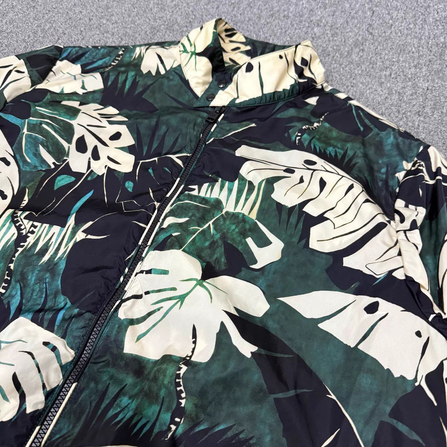 Moncler Moncler Classic Logo Floral Jacket 7 95 New Size US XXL / EU 58 / 5 - 3 Thumbnail