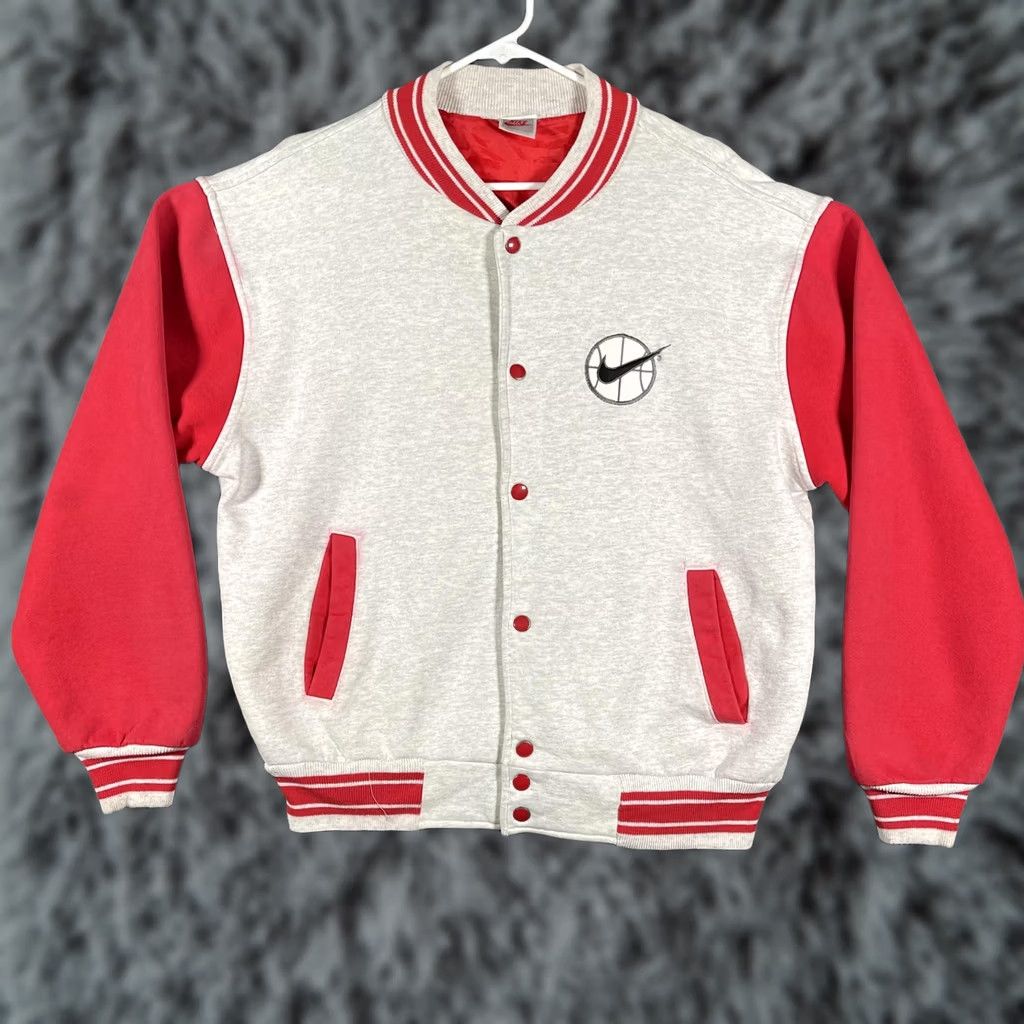 Nike VINTAGE Nike Jacket Mens XL Gray Red Varsity Basketball Swoosh Snap USA 90s Rare Size US XL / EU 56 / 4 - 1 Thumbnail