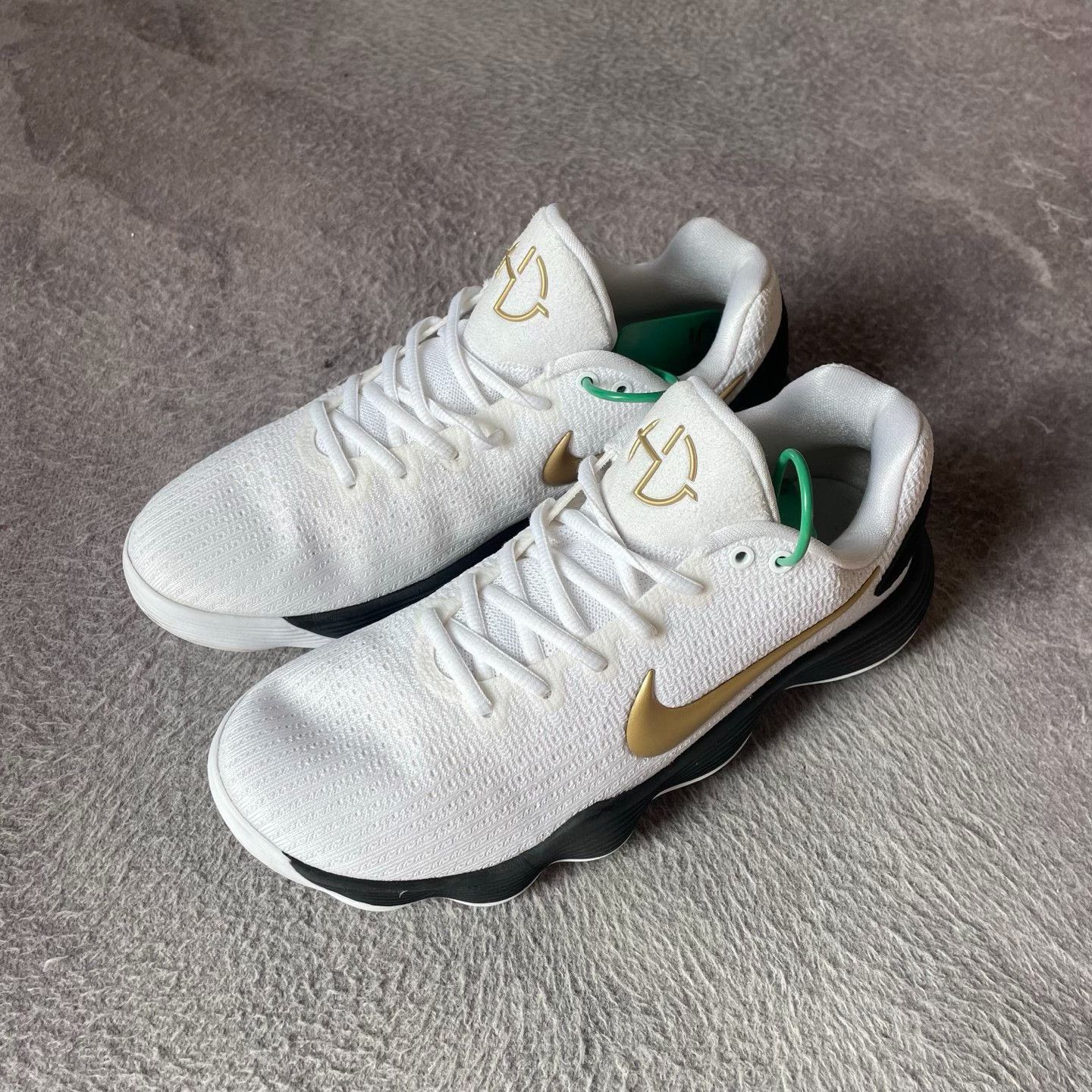 Nike Nike White Lowtop Sneakers 41 Men Size US 8.5 / EU 41-42 - 1 Thumbnail
