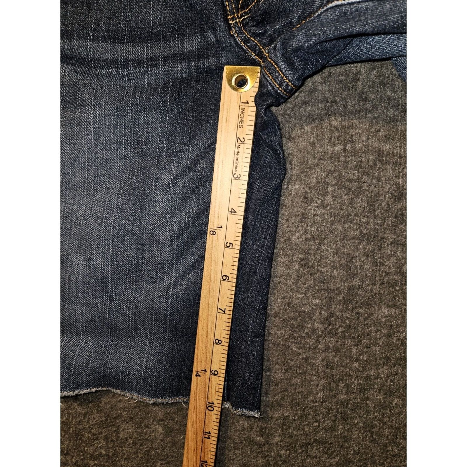American Eagle Outfitters VINTAGE American Eagle Outfitters Bermuda Shorts Women's 6 Mid Blue Stretch Preppy Denim 5-Pocket Mens? Size 28" / US 6 / IT 42 - 6 Thumbnail