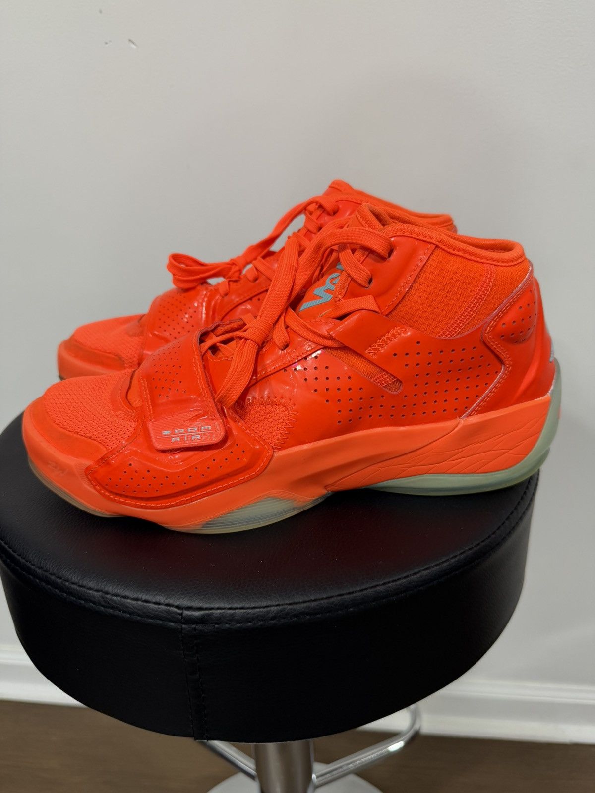 Jordan Brand Nike Jordan Zion 2 “Hyper Crimson” Size US 8.5 / EU 41-42 - 3 Thumbnail