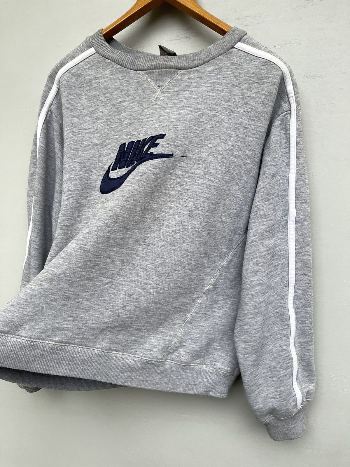 Nike Nike Vintage Crewneck Sweatshirt Gray Tag Big Swoosh Logo Size US L / EU 52-54 / 3 - 10 Thumbnail