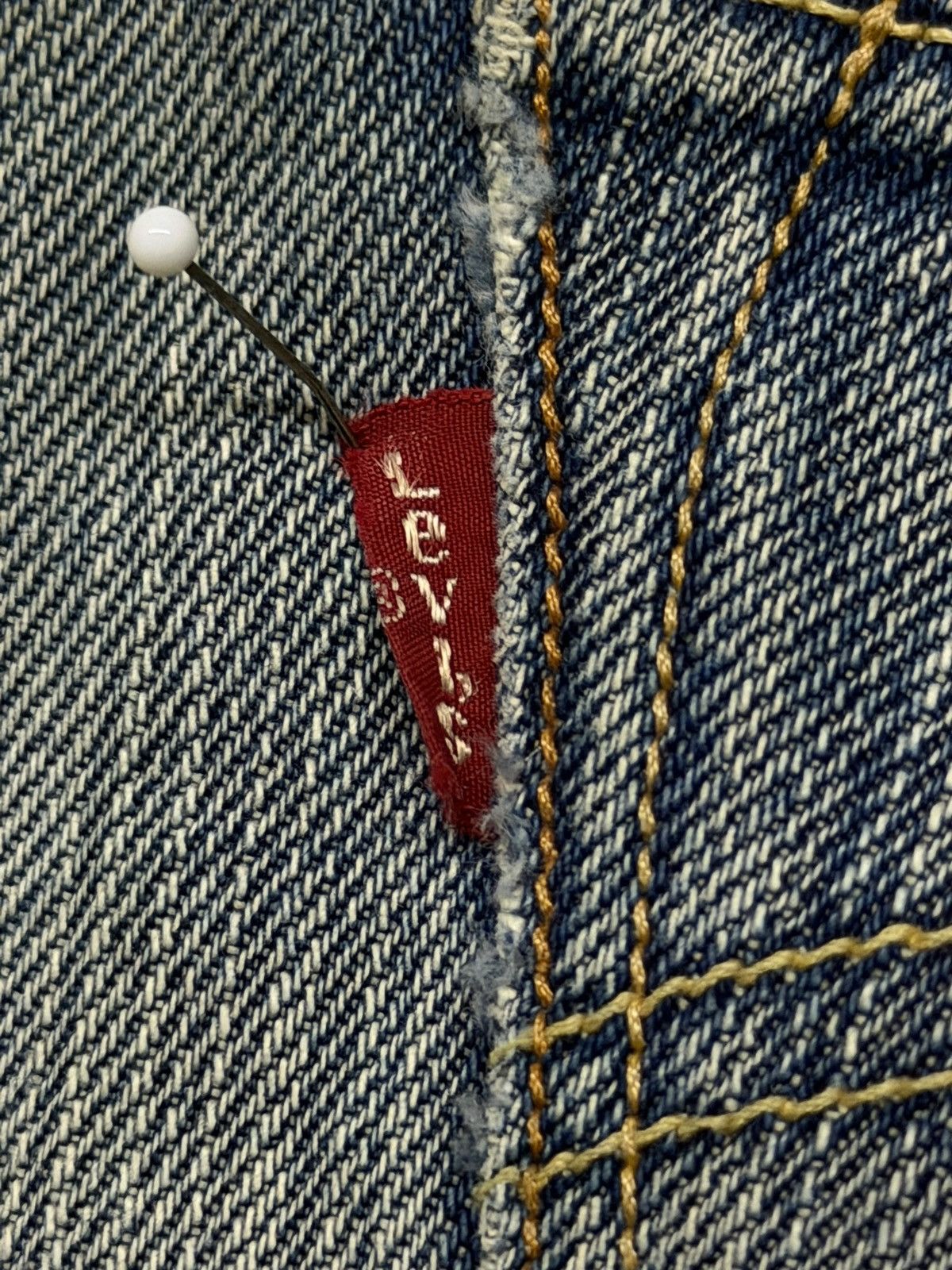 Levi's Vintage Levi’s 703 Distressed Denim Jeans | Vintage Fade W36 Size US 36 / EU 52 - 12 Thumbnail