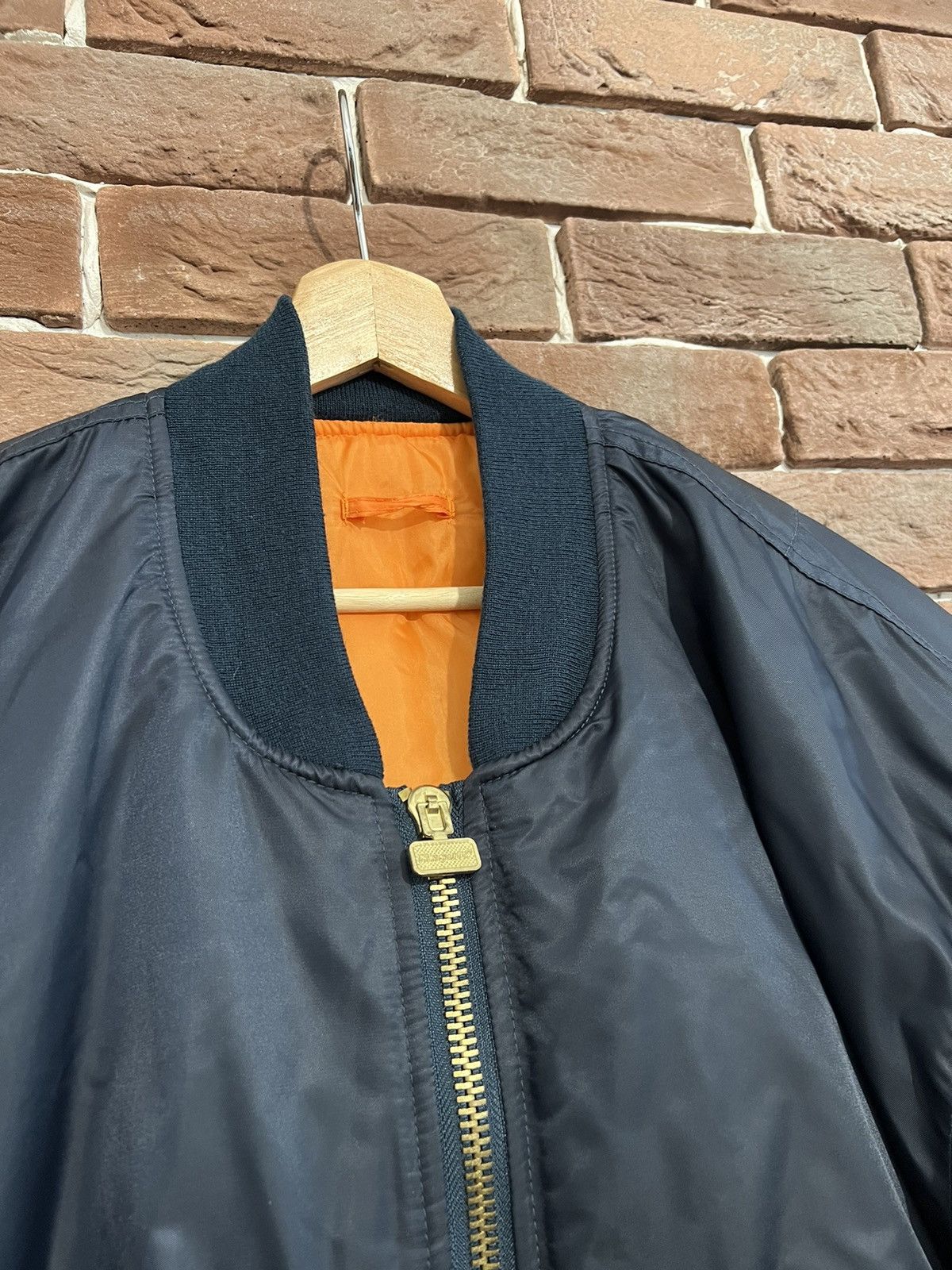 Vintage Ma1 Flyer Navy Vintage Nylon Bomber Jacket BoxyFit Oversize Size US L / EU 52-54 / 3 - 3 Thumbnail