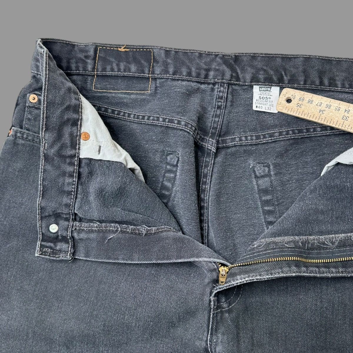 Levi's × Vintage Vintage 1990s black Levi’s jeans Size US 38 / EU 54 - 4 Thumbnail
