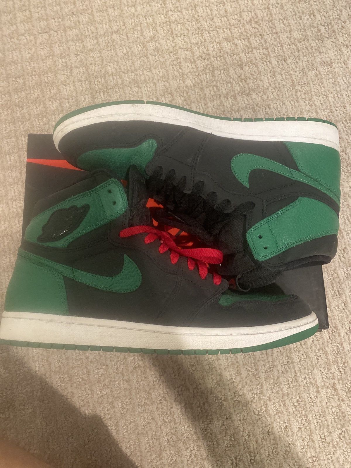 Jordan Brand Jordan 1 Black/Pine Green/Gym Red Size US 11.5 / EU 44-45 - 3 Thumbnail