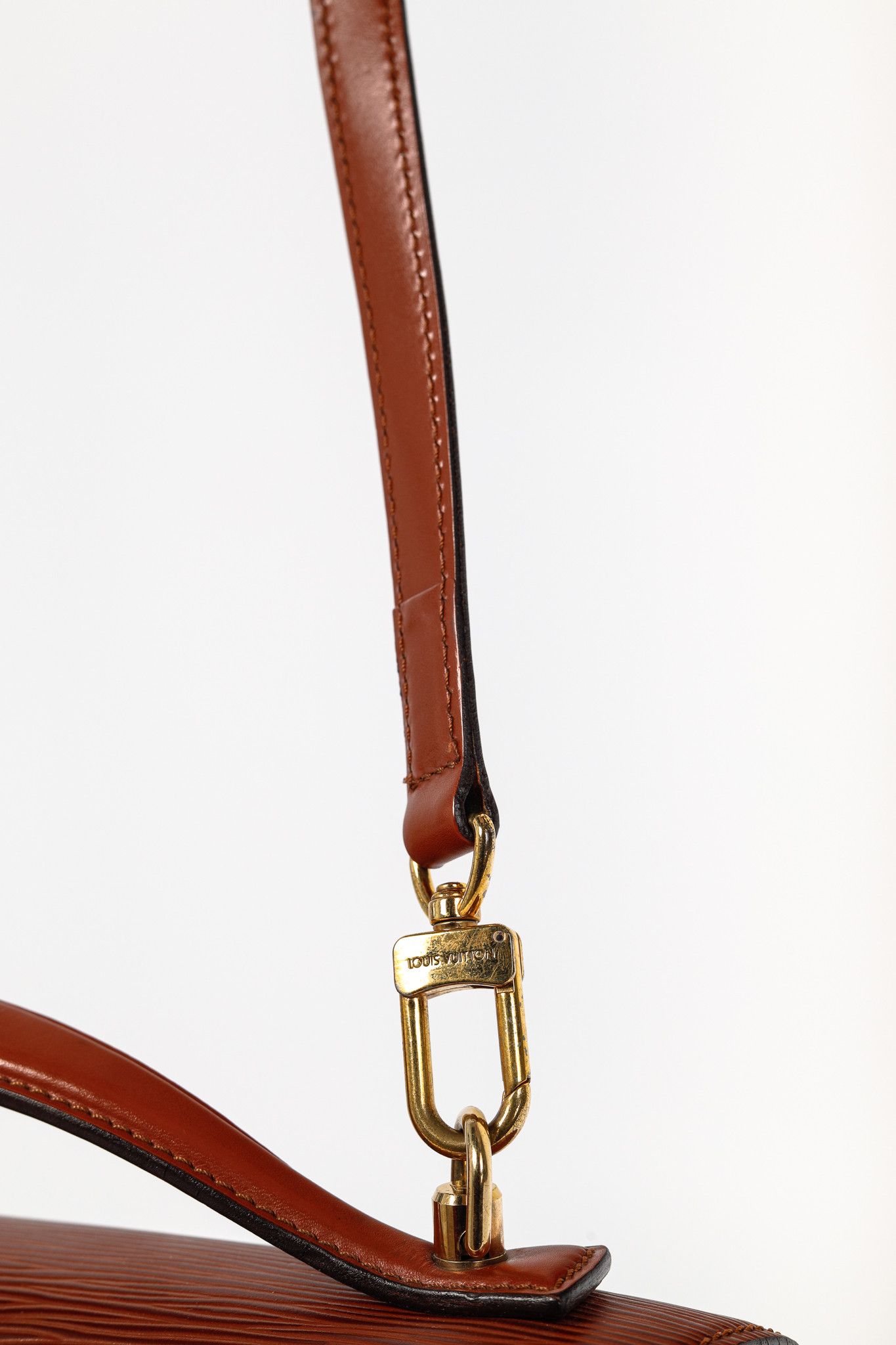 Louis Vuitton Louis Vuitton Monceau 28 Epi Leather Convertible Satchel Size ONE SIZE - 7 Thumbnail