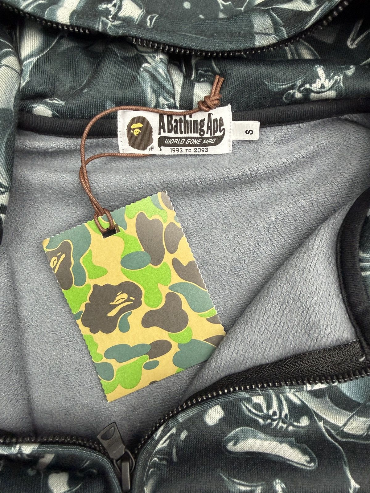 Bape Bape Ape Head Graffiti Shark Full Zip Hoodie Size US S / EU 44-46 / 1 - 5 Thumbnail