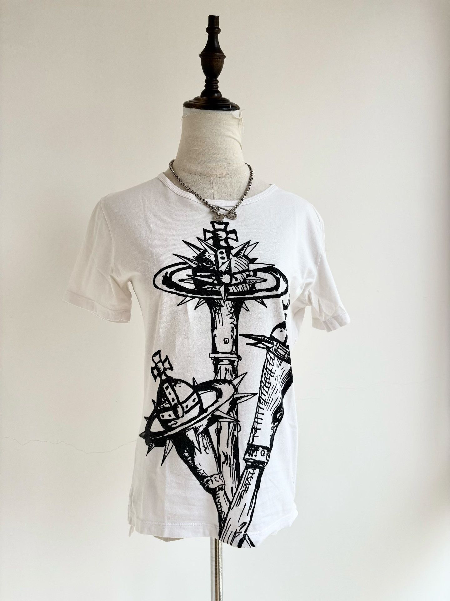 Vivienne Westwood Vivienne Westwood Vintage Saturn T-shirt Size US S / EU 44-46 / 1 - 1 Thumbnail