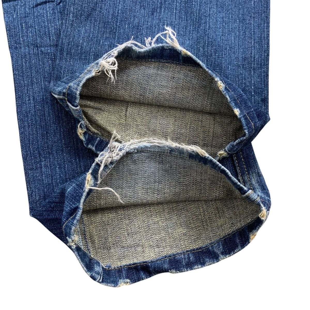 If Six Was Nine 2000’s Limited Skull Distressed Denim Pants Size US 35 - 15 Thumbnail